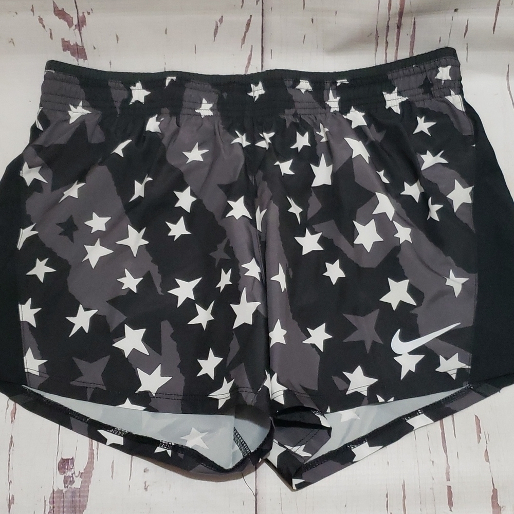 Nike stars woman running training black and gray New shorts